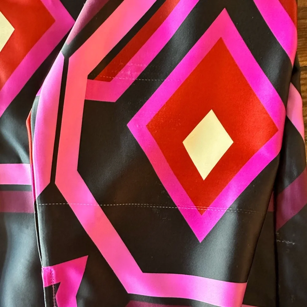 CIEBON Voluminous Button Down Geo Top - Picture 6 of 8